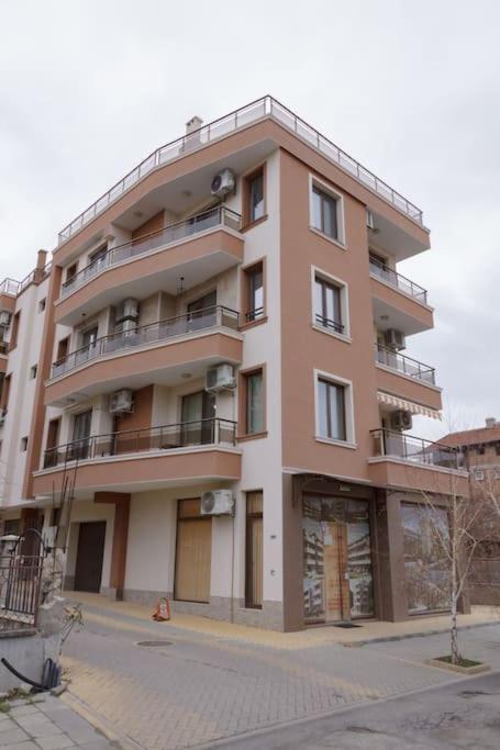 Breeze Apartment Burgas Екстер'єр фото
